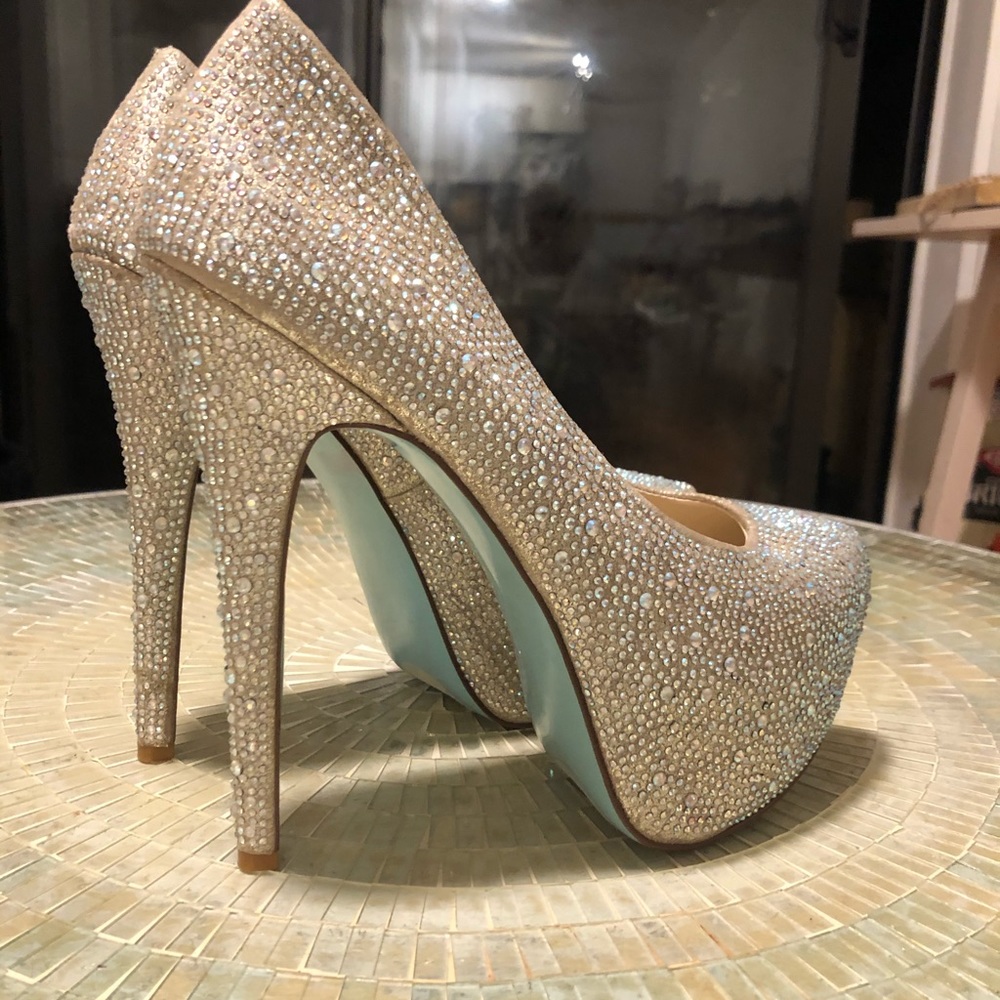 Betsy Johnson platformed glitter heals